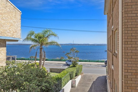 South Pacific Unit 6 Amazing Unit Opposite The Beach. - Australian Destinations 1