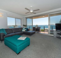 Sundeck Unit 7 - Shoal Bay - Australian Destinations