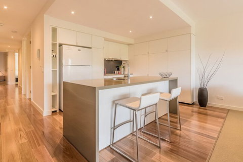 C-Scape By The Sea No.9 - Australian Destinations 3