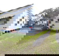 Muller's Cottage at Hat Head - Australian Destinations