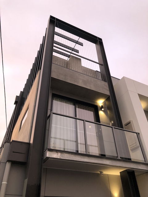 Nomads Nest Geelong - Australian Destinations 6
