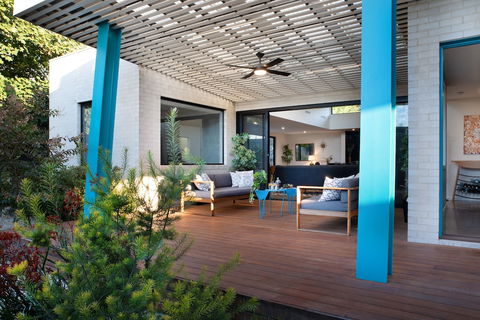 Arenas South - Australian Destinations 3