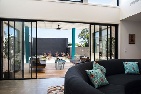 Arenas South - Australian Destinations 4