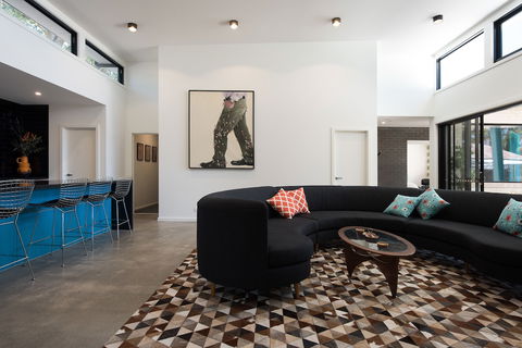 Arenas South - Australian Destinations 6