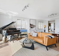 Darling Harbour Penthouse Views  Hot Tub - Australian Destinations