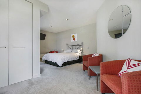 A Window On The Bay - Australian Destinations 3