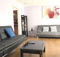 Canberra Entire House 3 Bedroom - Australian Destinations