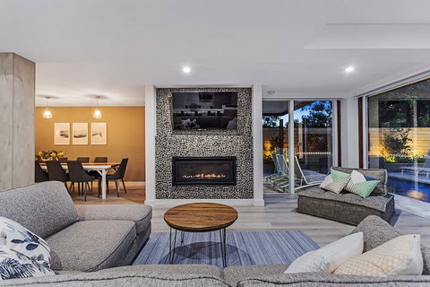 La Luna Shoal Bay - Australian Destinations 5