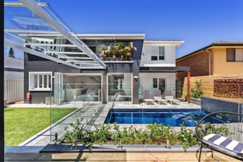 La Luna Shoal Bay - Australian Destinations 0