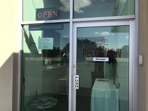 Rivers Apartments & Motel Sale Gippsland - Australian Destinations 5