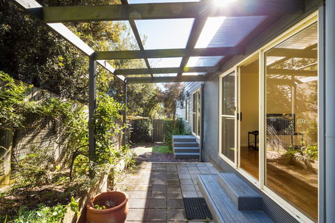 Surfside - Australian Destinations 1