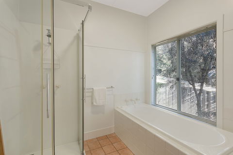 Surfside - Australian Destinations 5