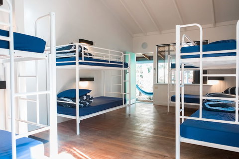 Wake Up! Byron Bay - Australian Destinations 3