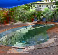 Coconut Grove Holiday Apartments - Australian Destinations