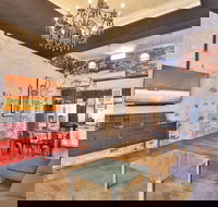 Indulge Apartments - Eighth Street - Australian Destinations