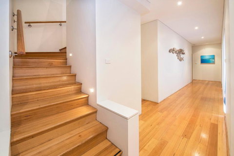 Calm Waters - Australian Destinations 6