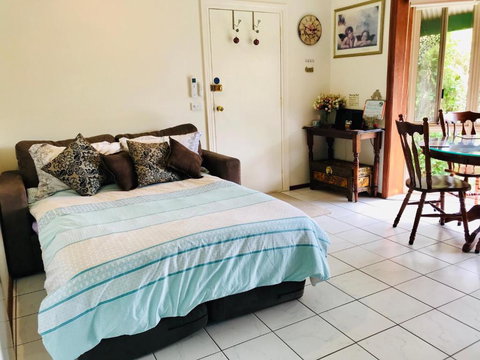 Fairy Wren Cottage Country To Coast Retreat - Australian Destinations 5