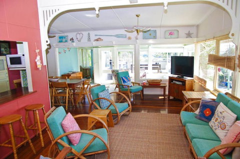 Longboard 1 Hill Street - Australian Destinations 2