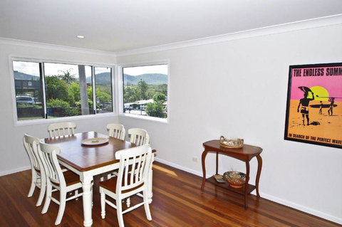 Shiloh Holiday House 14 East Street - Australian Destinations 6