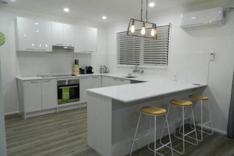 Haig Avenue - Australian Destinations 6