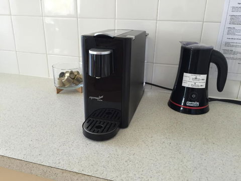 Jewel Of The South Beachfront Holiday Rental - Australian Destinations 3