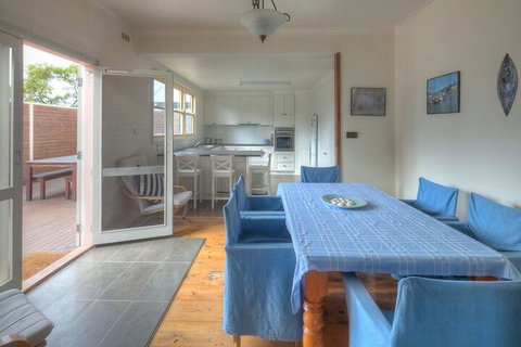 Carrick Fergus - Australian Destinations 6