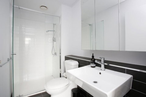 Immaculate 2BR With 2 Bathroom Private Unit In CBD - Australian Destinations 3