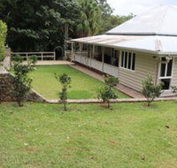 Mapleton Falls Farm House - Australian Destinations