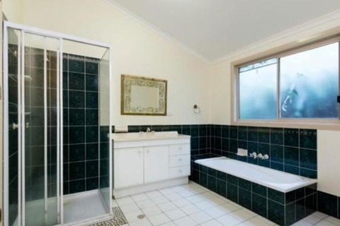 Amaroo House - Australian Destinations 6