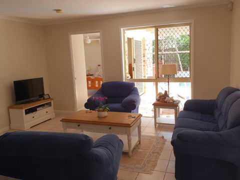 Robyns Nest Hosted Bed & Breakfast - Australian Destinations 4