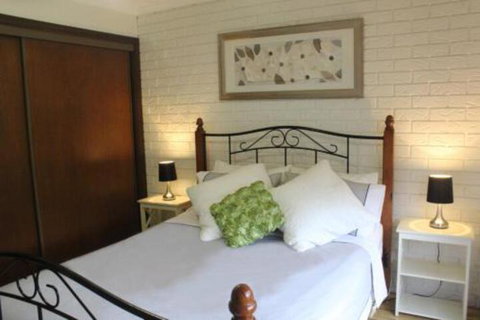 Church St - Australian Destinations 0