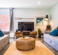 Pandanas Apartments 17B Mollymook Beach - Australian Destinations