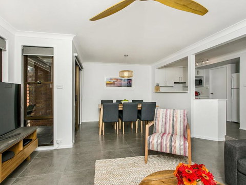 Calinda Sol 12 - Australian Destinations 6