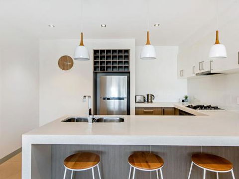 NORTH POINT RETREAT MORNINGTON - Australian Destinations 6