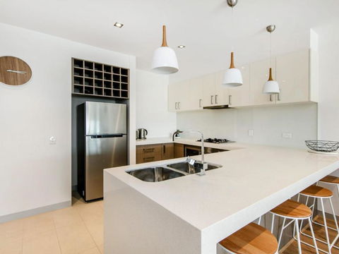NORTH POINT RETREAT MORNINGTON - Australian Destinations 3