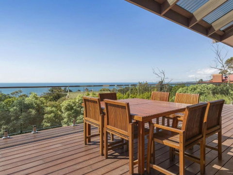 VIEWS At MCCRAE..... - Australian Destinations 5
