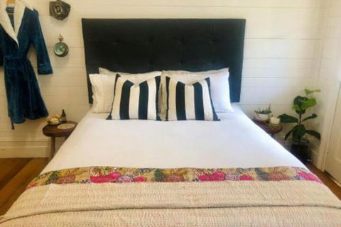 The Residence Stylish Comfort With Fireplace - Australian Destinations 7