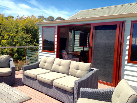 DOLPHIN LOOKOUT COTTAGE Amazing Views Of The Bay Of Fires - Australian Destinations 4