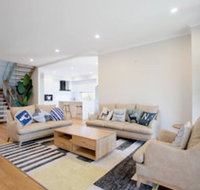 Lux Style 4BR Townhouseashwood - Australian Destinations