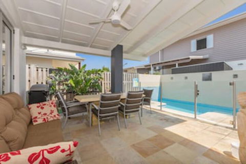 CASUARINA DREAMING - Australian Destinations 0