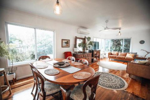 Craypot Cottage Port Campbell - Australian Destinations 7