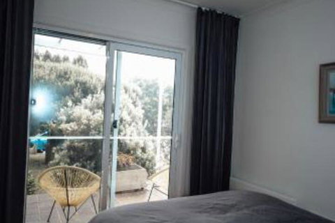 Craypot Cottage Port Campbell - Australian Destinations 4