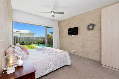 BEACHSIDE HAVEN - Australian Destinations 4