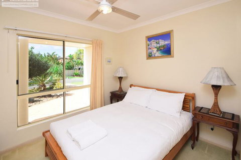 Fabulous Pet Friendly Family Home - 3 Carribean Court - Australian Destinations 5