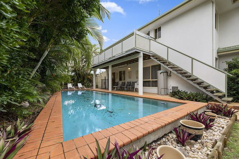 Fabulous Pet Friendly Family Home - 3 Carribean Court - Australian Destinations 1