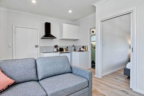 1 Bedroom Apt With Air Conditioning In Plympton - Australian Destinations 5