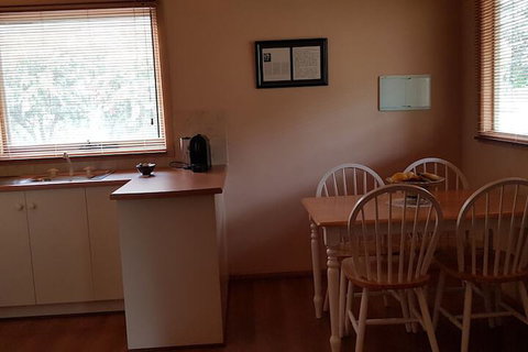 Heysen's Rest Bed & Breakfast - Australian Destinations 1