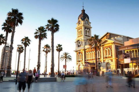 2 Bedroom Apt With Balcony & Air Con In Plympton - Australian Destinations 1
