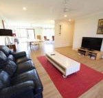 Barefoot Bungalow at Hat Head - Australian Destinations