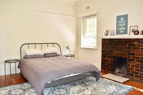 Art Deco Apt In Sunny Elwood Minutes To St. Kilda - Australian Destinations 1